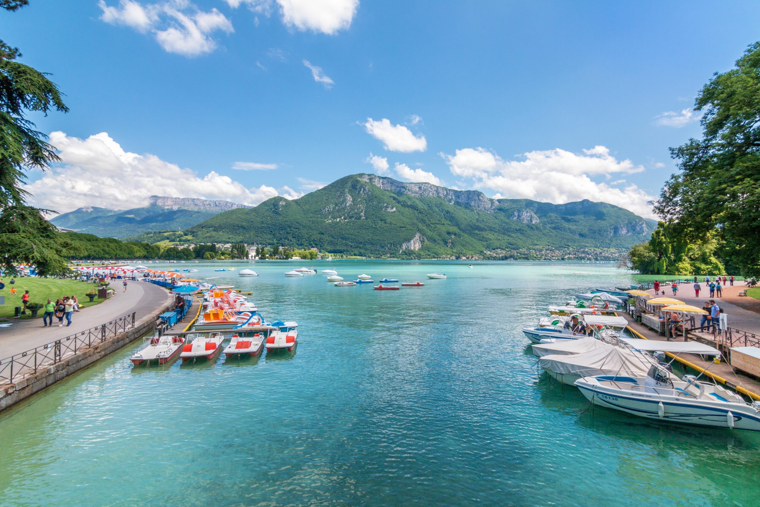 Lac d’Annecy : découvrez l’un des plus beaux joyaux naturels de France